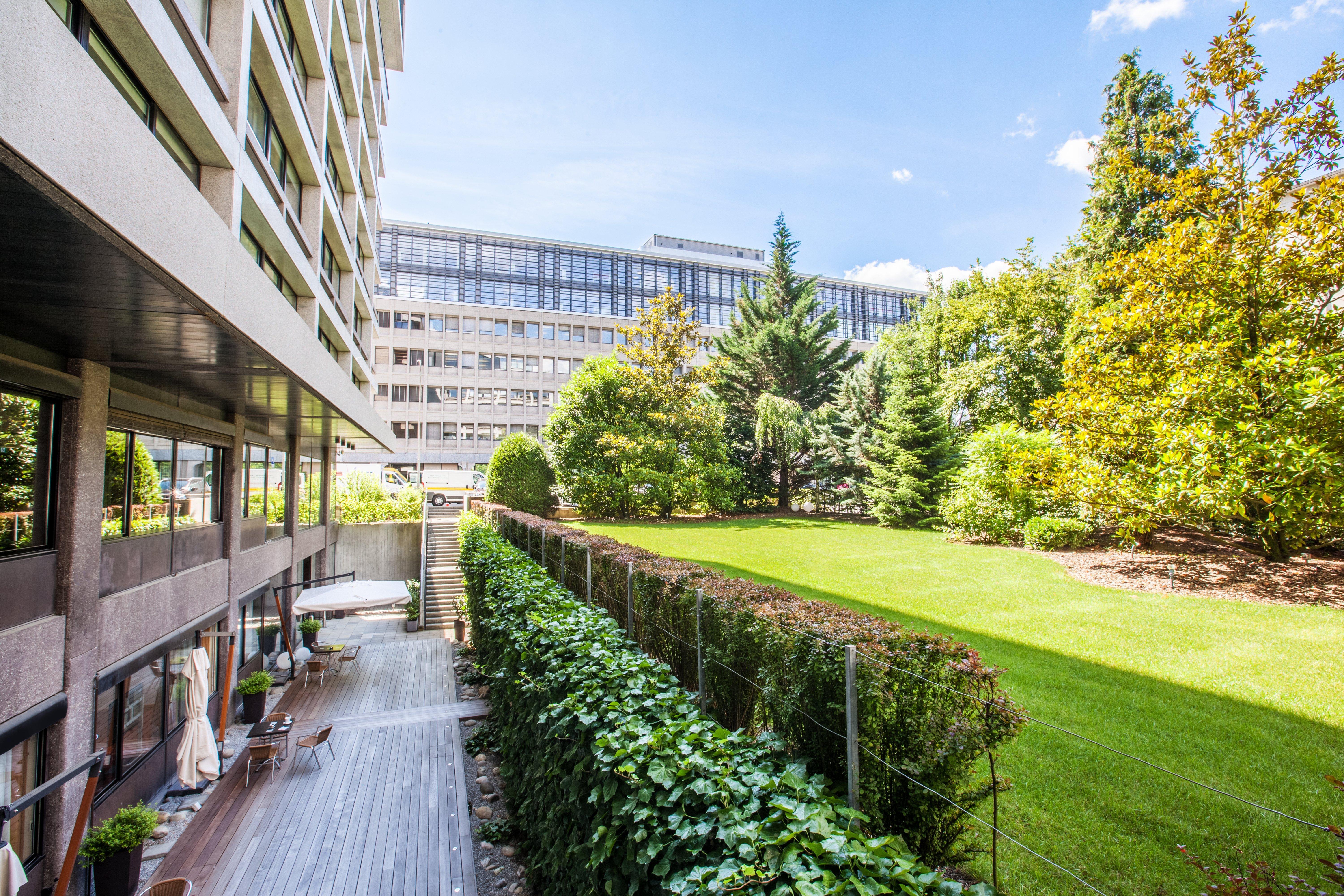 Crowne Plaza Geneva By Ihg Hotel Meyrin Exterior foto